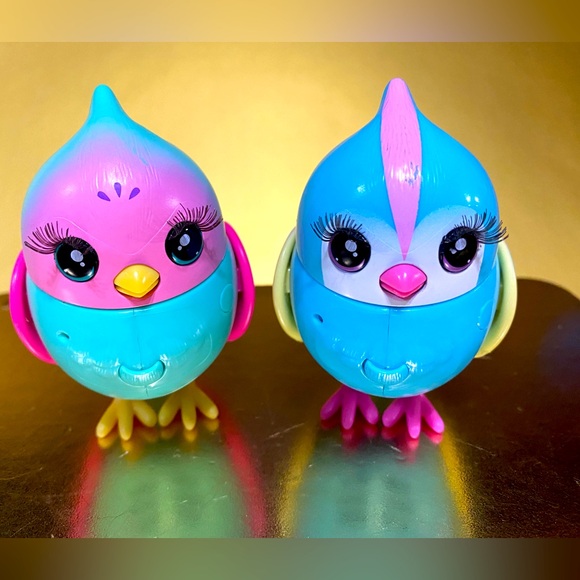 LITTLE LIVE PETS BIRD BUNDLE THEY TWEET/MOVE HEADS PIPPA PEEPS & RAINBOW TWEETS - Picture 3 of 9